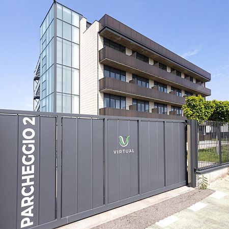 Virtual Aparthotel Opera Bagian luar foto
