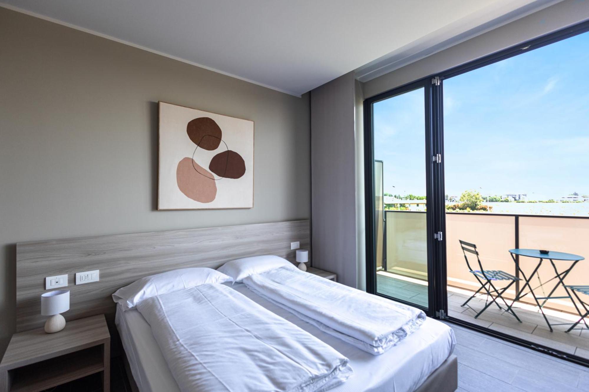 Virtual Aparthotel Opera Bagian luar foto